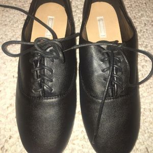 NEW IN BOX Urban Outfitters Cooperative loafers 6